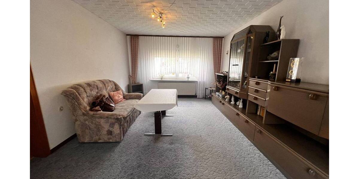 Etagenwohnung Saarbrücken Bischmisheim - 5 Zimmer, 94 m&sup2;, 90.000&euro; | Angebot:26454187