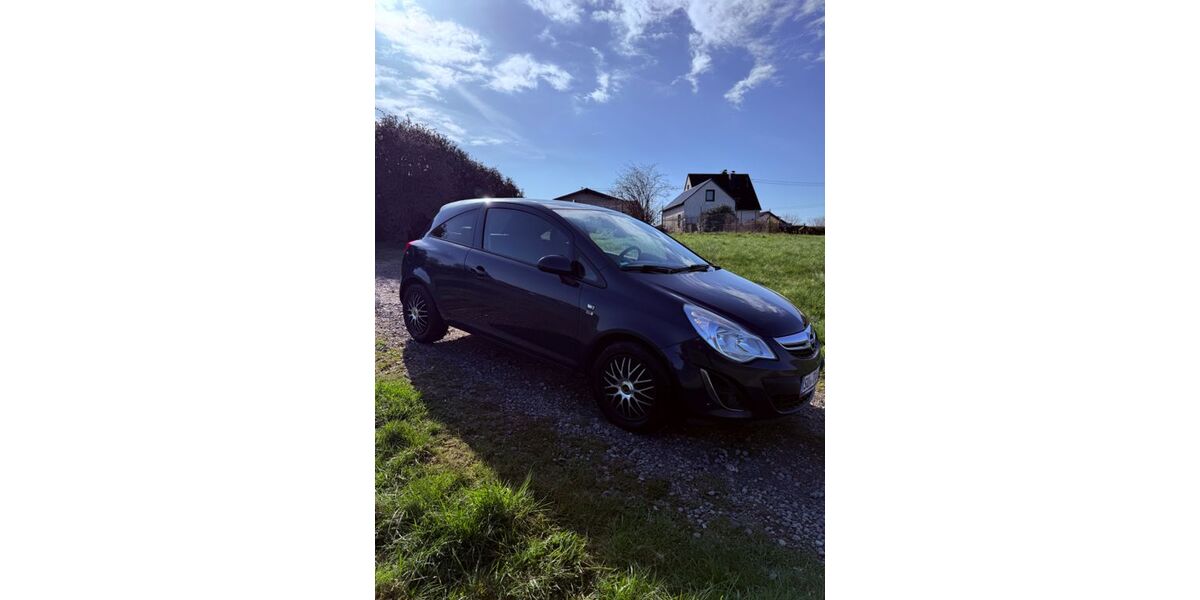 Opel Corsa 119.000 km 2.850 &euro; Straßenhaus 56587