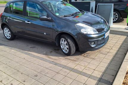 Renault Clio 131.000 km 4.000 &euro; Süßen 73079