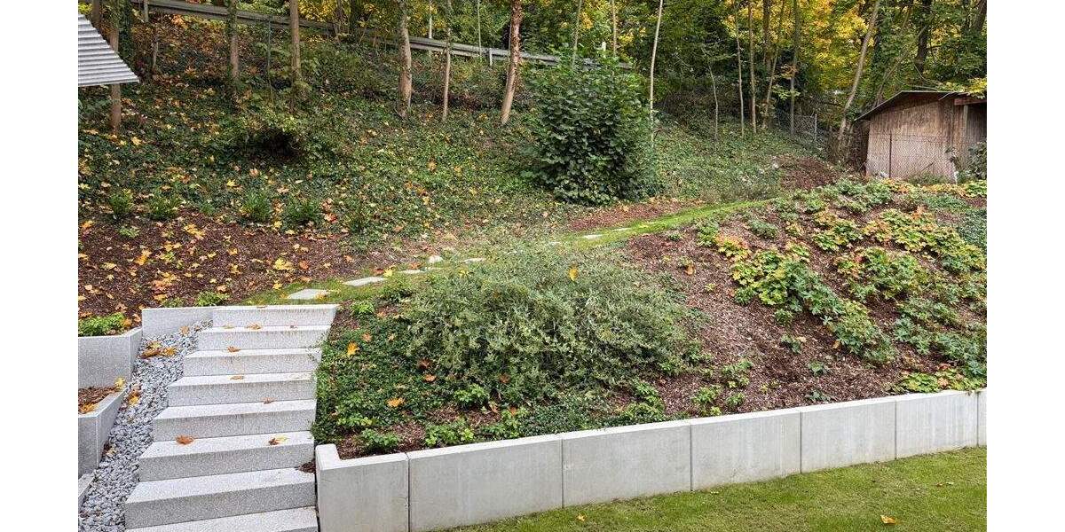 Doppelhaushälfte Landshut Achdorf - 6 Zimmer, 137 m&sup2;, 1.830&euro; | Angebot:25107172