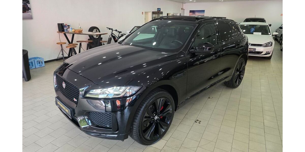 Jaguar F-Pace 151.005 km 20.990 &euro; Recklinghausen 45661
