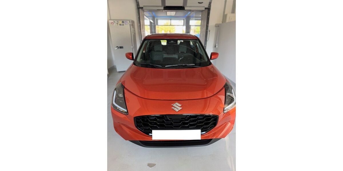 Suzuki Swift 22.000 km 15.450 &euro; Coswig 01640
