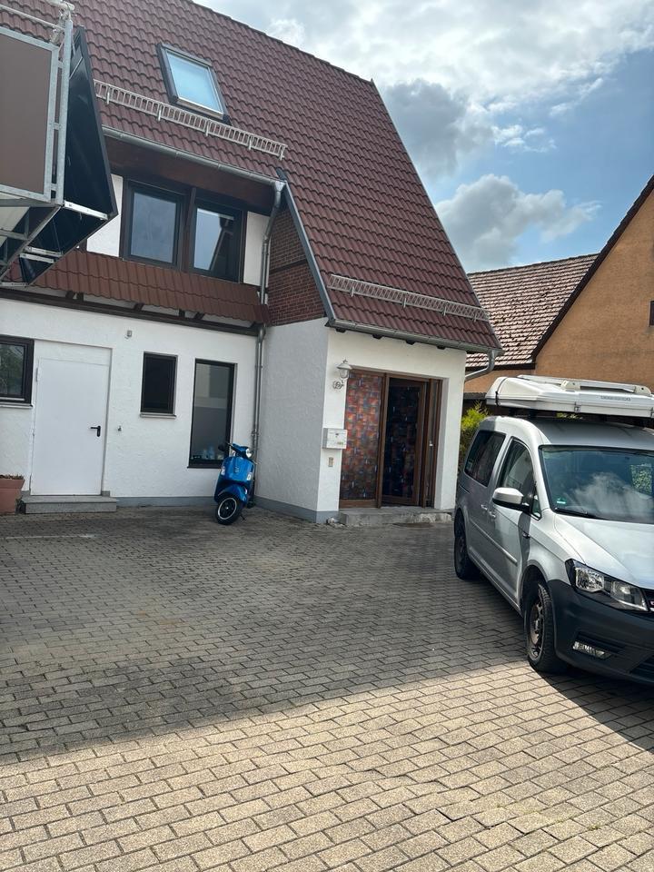 3 Zimmer Maisonette Wohnung in einem Reihenhaus