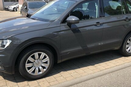 VW Tiguan 1.4 TSI Trendline BMT/Start-Stopp 4Motion 92.000 km 16.990 € Neckarsulm 74172