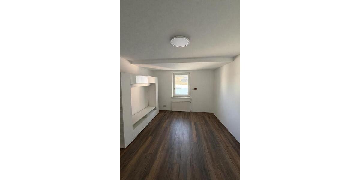 Einfamilienhaus Flieden - 6 Zimmer, 162 m&sup2;, 1.600&euro; | Angebot:26351975