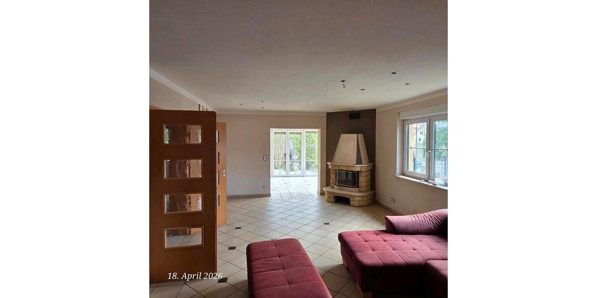 Einfamilienhaus Müncheberg - 8 Zimmer, 320 m&sup2;, 2.600&euro; | Angebot:26666075