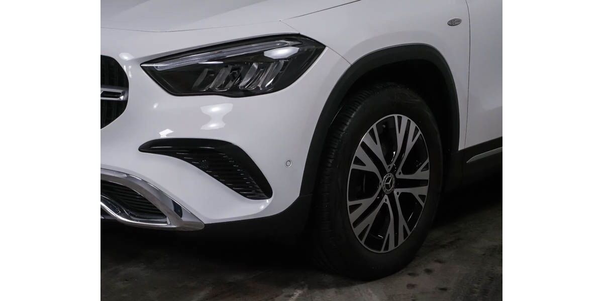 Mercedes-Benz GLA 250 17.557 km 39.610 &euro; Northeim 37154