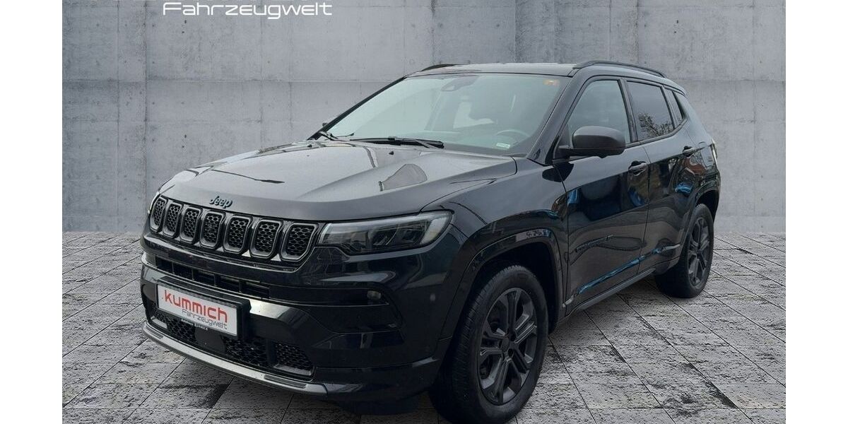 Jeep Compass 67.963 km 27.250 &euro; Fürth 90763