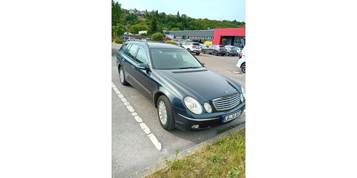 Mercedes-Benz E 240 214.000 km 3.500 &euro; Eberdingen 71735