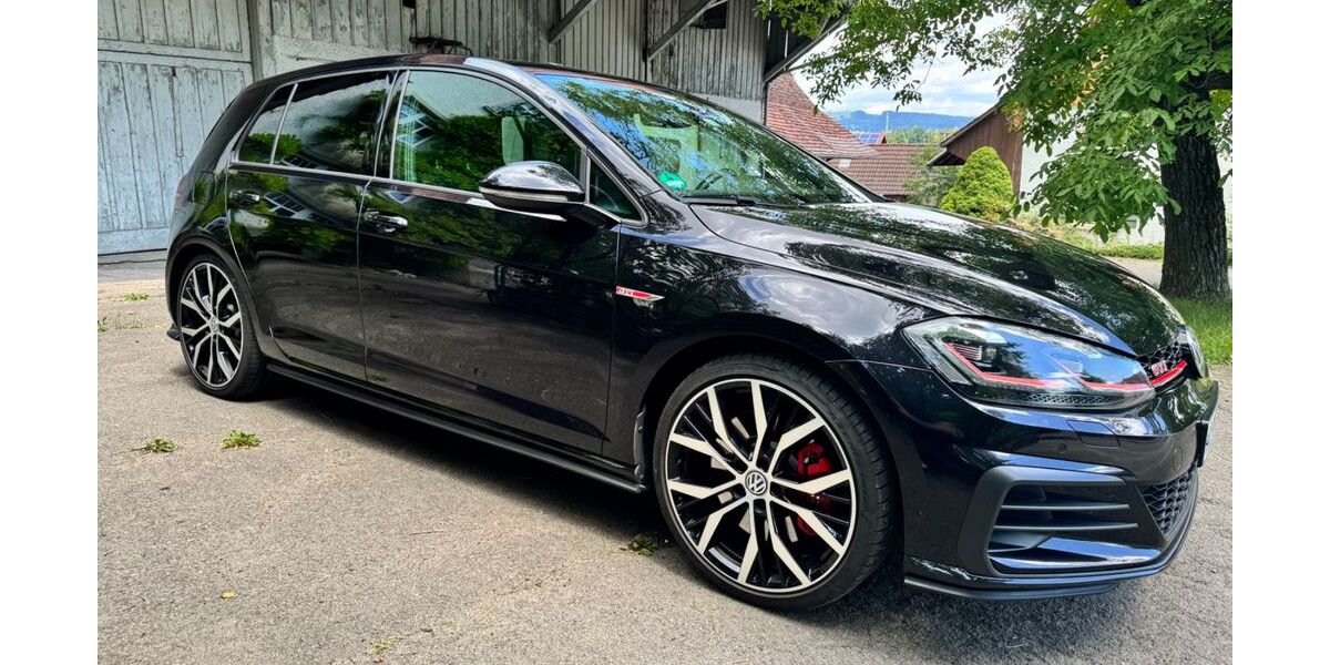 VW Golf 89.000 km 22.499 &euro; Friedrichshafen 88045