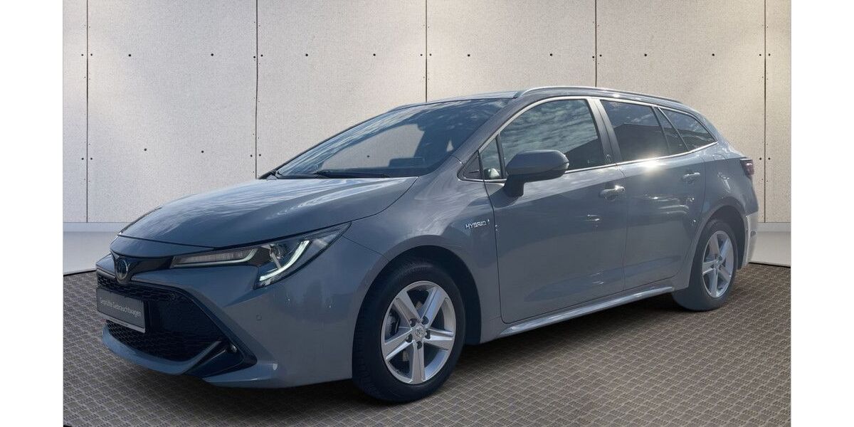 Toyota Corolla 30.807 km 22.740 &euro; Stendal 39576