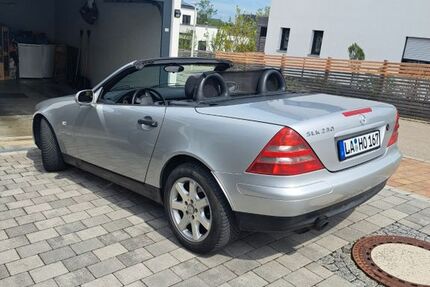 Mercedes-Benz SLK 230 148.000 km 3.000 &euro; Tiefenbach 84184