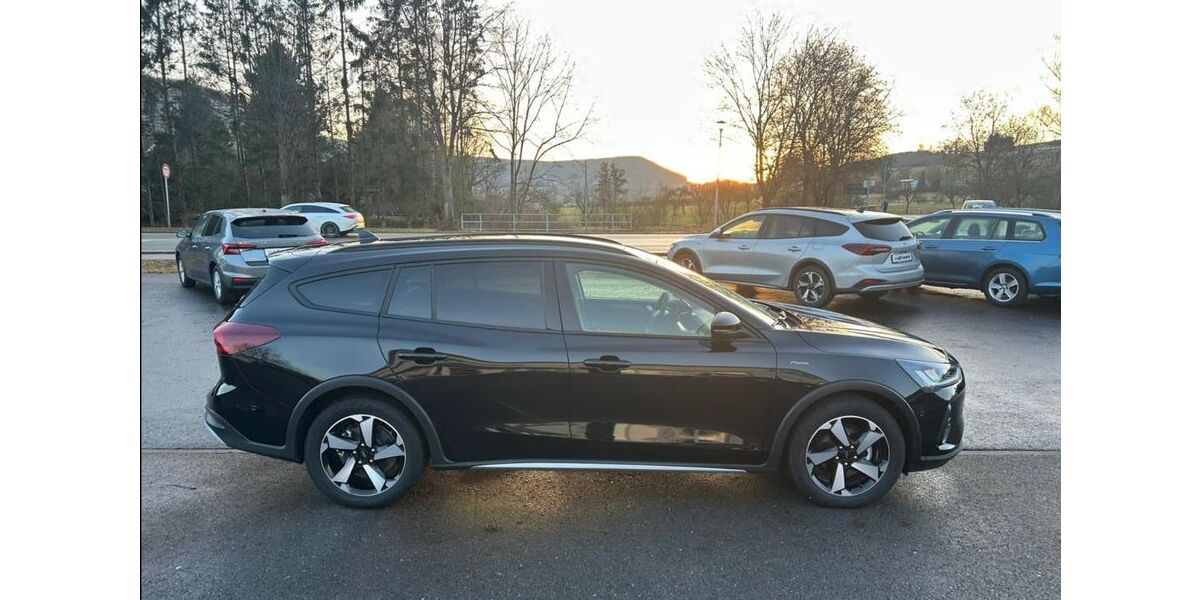 Ford Focus 16.500 km 24.900 &euro; Geisingen 78187