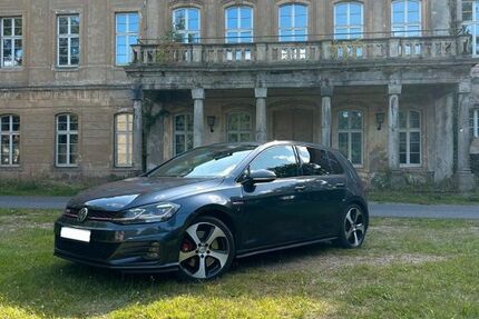 VW Golf 56.000 km 18.000 &euro; Hoyerswerda 02799