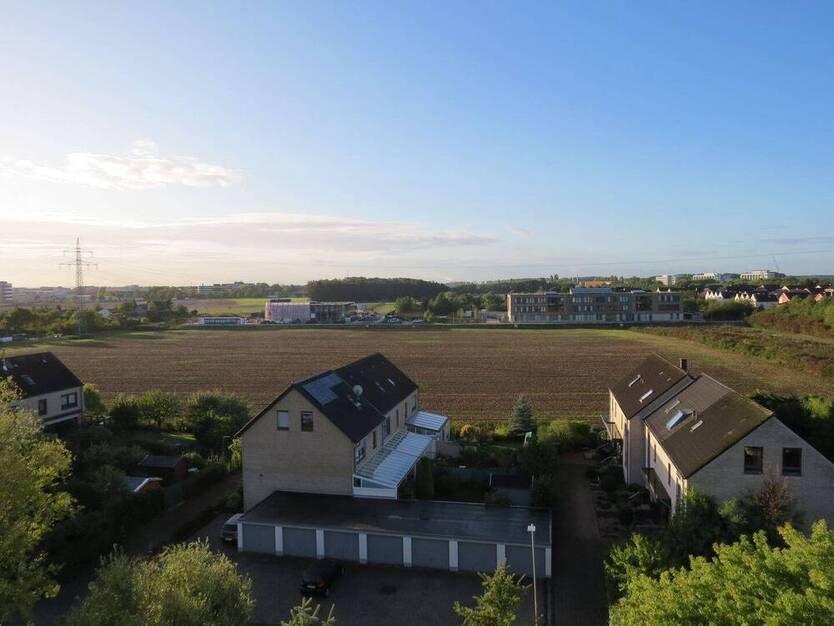 Schöne renovierte 3 Zi-Whg. im Monheimer Süden mit Weitblick