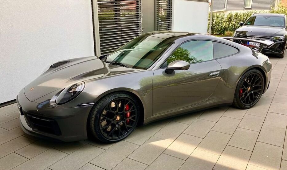 992