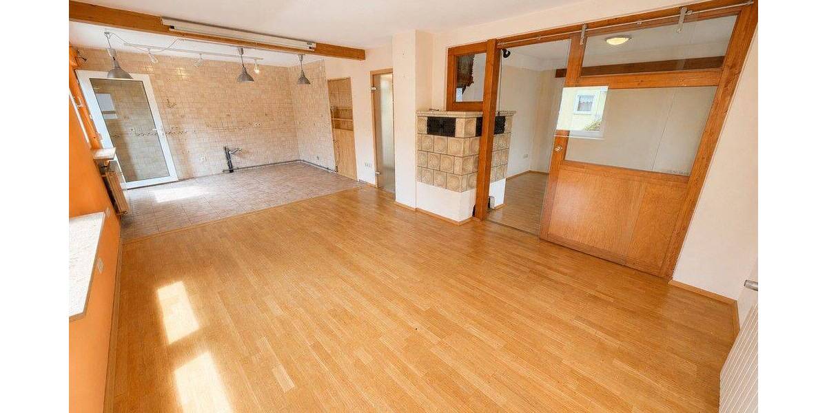 Doppelhaushälfte Gunzenhausen - 6 Zimmer, 115 m&sup2;, 325.000&euro; | Angebot:26804480