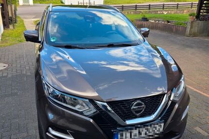 Nissan Qashqai 105.000 km 18.200 &euro; Meckel 54636