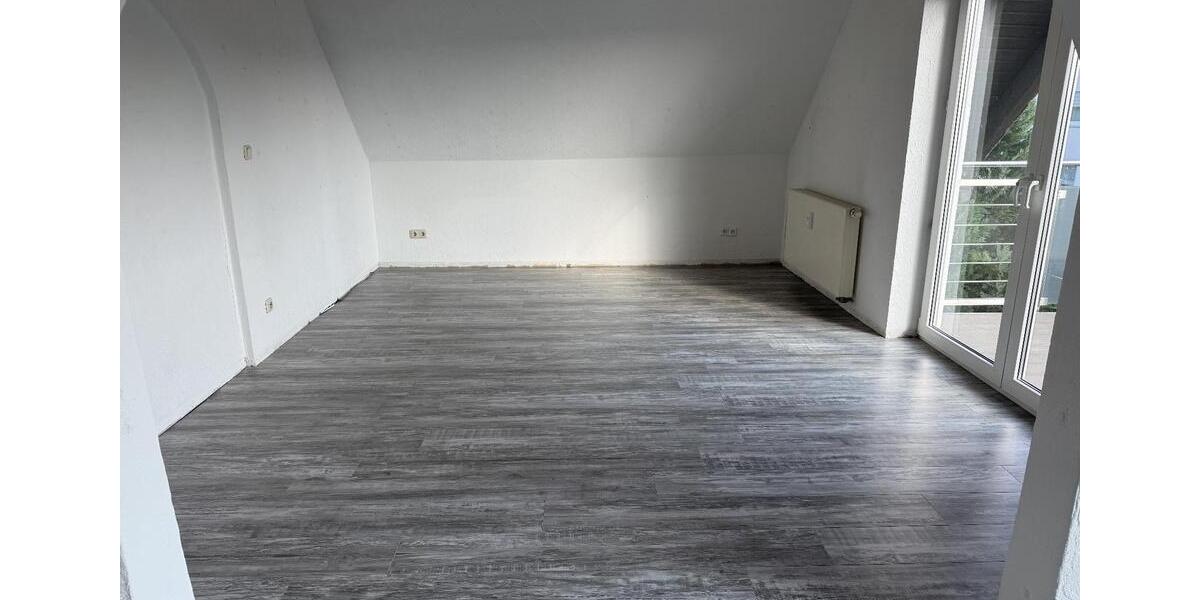 Maisonettenwohnung Wilnsdorf - 7 Zimmer, 165 m&sup2;, 200.000&euro; | Angebot:26815407