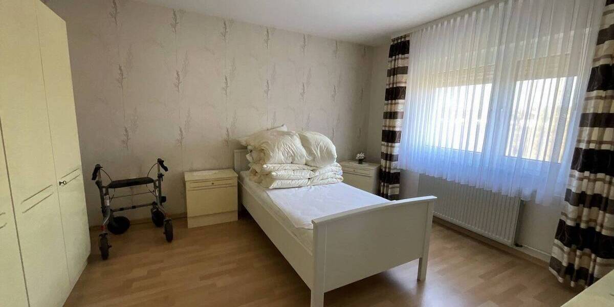 Einfamilienhaus Sontra - 7 Zimmer, 147 m&sup2;, 110.000&euro; | Angebot:26257461