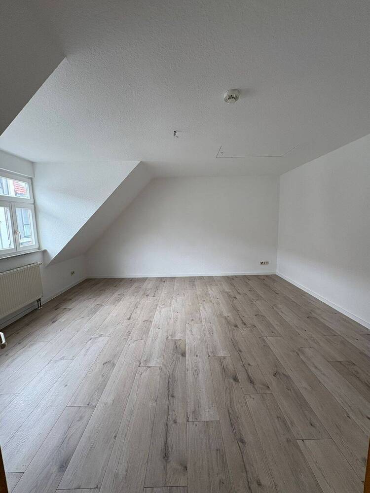 Tolle 1- Raum Wohnung mit Dachbodennutzung zu vermieten