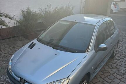 Peugeot 206 111.374 km 1.400 &euro; Römerberg 67354