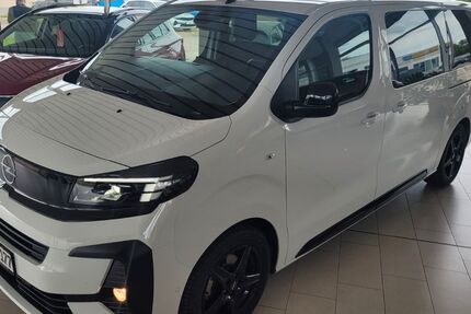 Opel Vivaro 13.000 km 37.900 &euro; Merseburg 06217