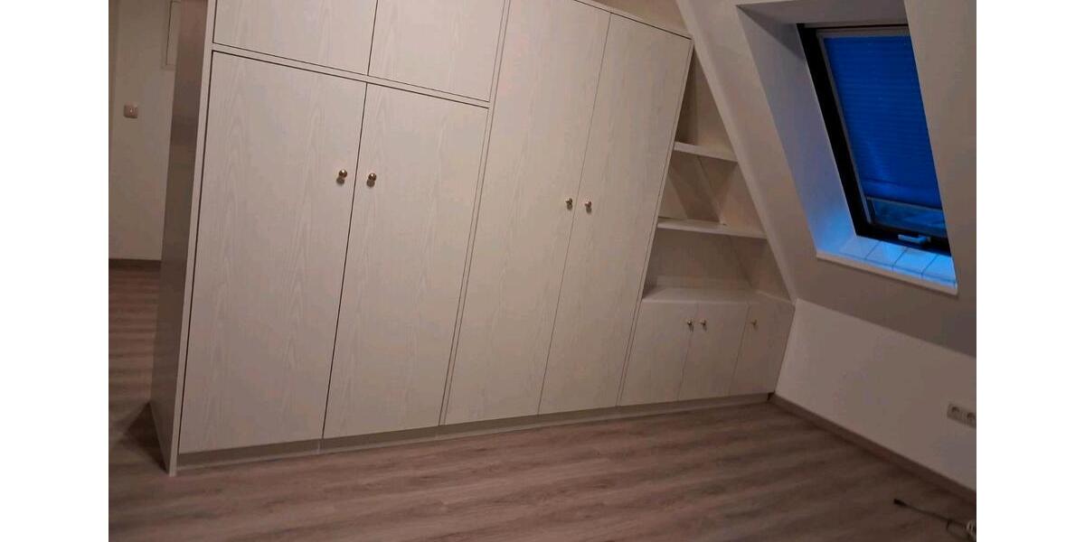 Dachgeschoßwohnung Dingolfing - 2 Zimmer, 42 m&sup2;, 500&euro; | Angebot:24923289