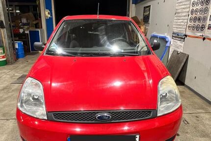 Ford Fiesta 255.000 km 1.790 &euro; GUMMERSBACH 51643