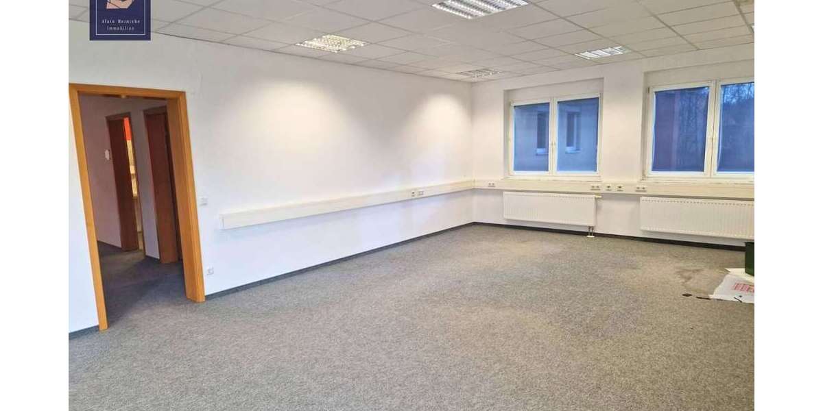 444 qm helle und geräumige Gewerbefläche im 1. OG 10 zimmer