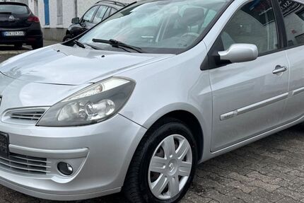 Renault Clio 169.000 km 4.500 &euro; Wiesbaden 65187