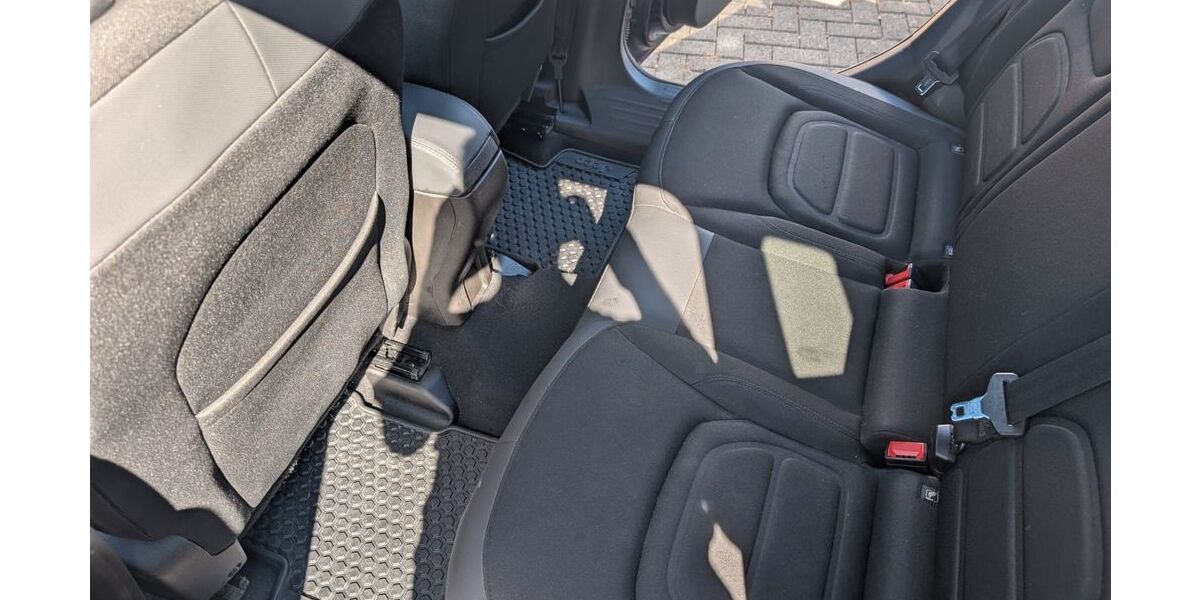 Jeep Renegade 106.000 km 10.800 &euro; Künzelsau 74653