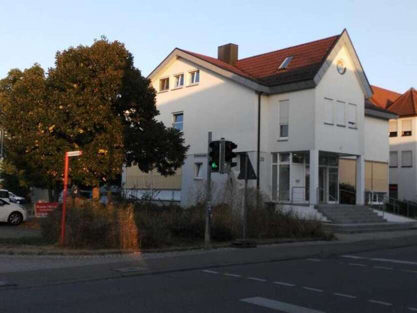 Büro in jettingen 350.000 € 224 m²