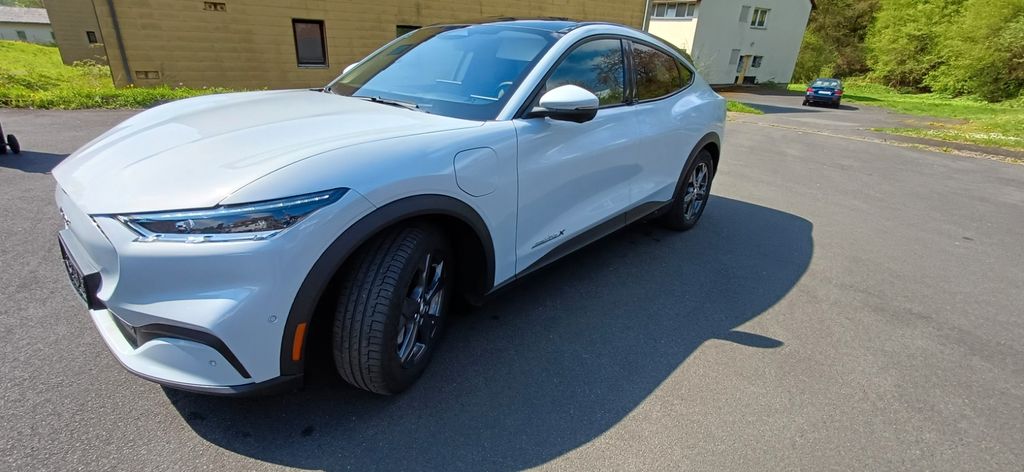 Ford Mustang Mach-E 10.000 km 37.900 &euro; Hann. Münden 34346