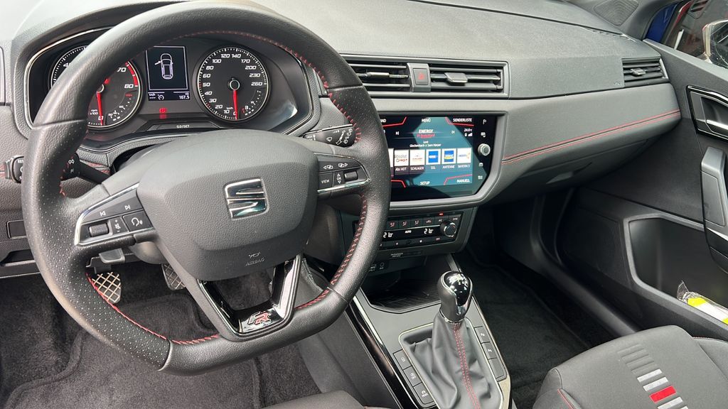Seat Arona 84.800 km 13.500 &euro; Hienheim 93333