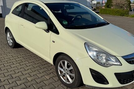 Opel Corsa 115.230 km 3.499 &euro; Krefeld 47809
