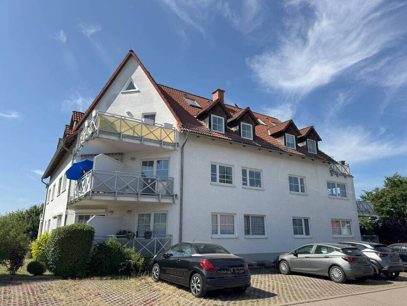 Vermietete Eigentumswohnung mit Stellplatz und Kelleranteil im grünen Erfurt-Salomonsborn 2 zimmer
