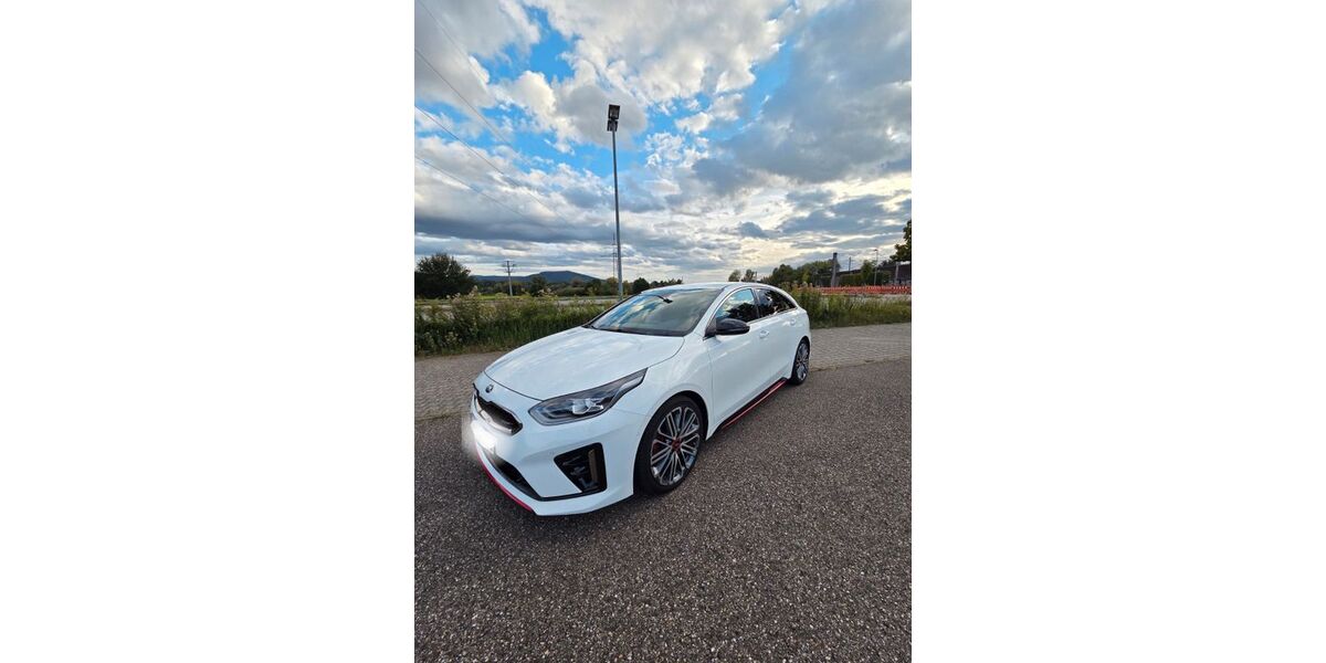 Kia pro ceed / ProCeed 86.000 km 21.000 &euro; Baden-Baden 76532