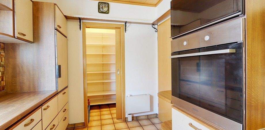 Mehrfamilienhaus, Wohnhaus Reutlingen Betzingen - 6 Zimmer, 182 m&sup2;, 598.000&euro; | Angebot:24756184