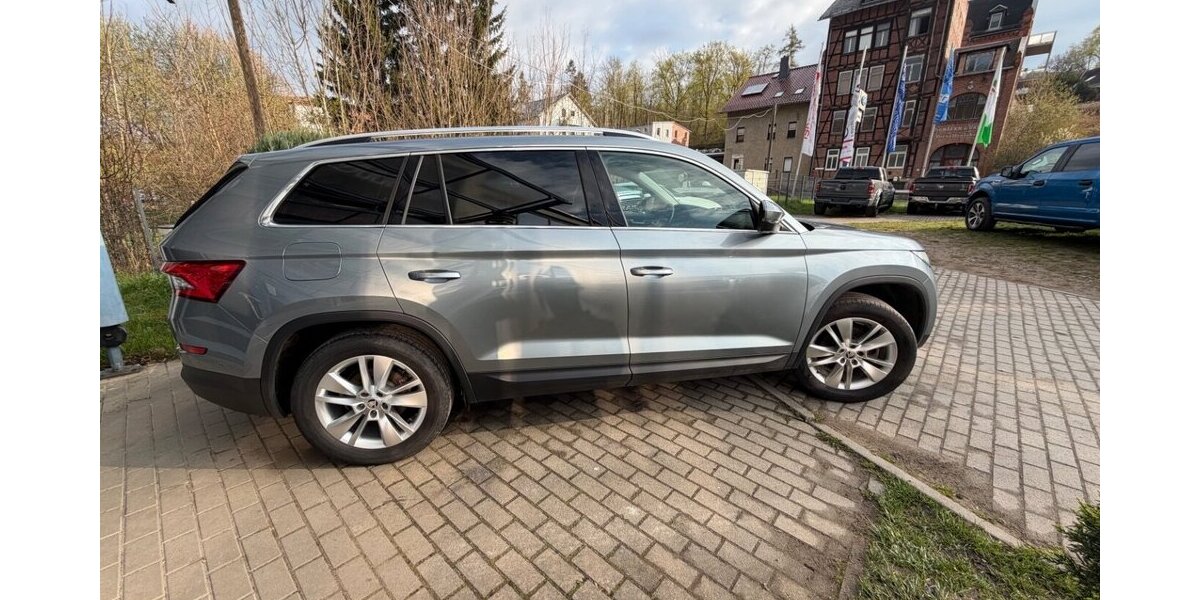 Skoda Kodiaq DSG 4+4 AHK SITZHEIZUNG 134.700 km 18.999 &euro; Rudolstadt 07407