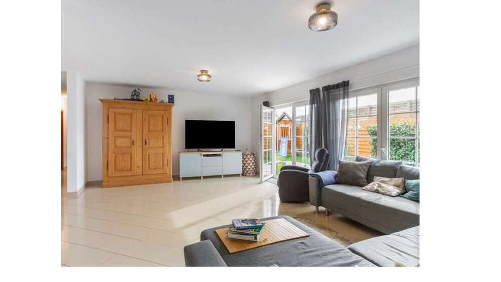 Haus zum Kaufen in Oberhausen-Rheinhausen 539.000 € 156 m²