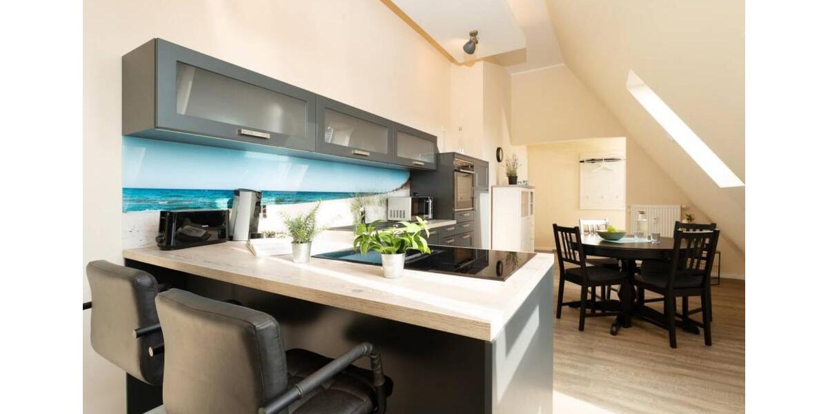 Dachgeschoßwohnung Timmendorfer Strand - 2 Zimmer, 73 m&sup2;, 1.000&euro; | Angebot:25416202