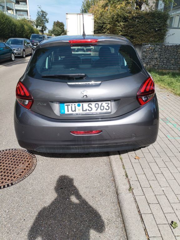 208