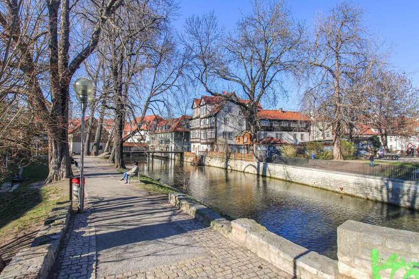 Denkmalgeschütztes Wohn-Geschäftshaus in der historischen Erfurter Altstadt! zimmer