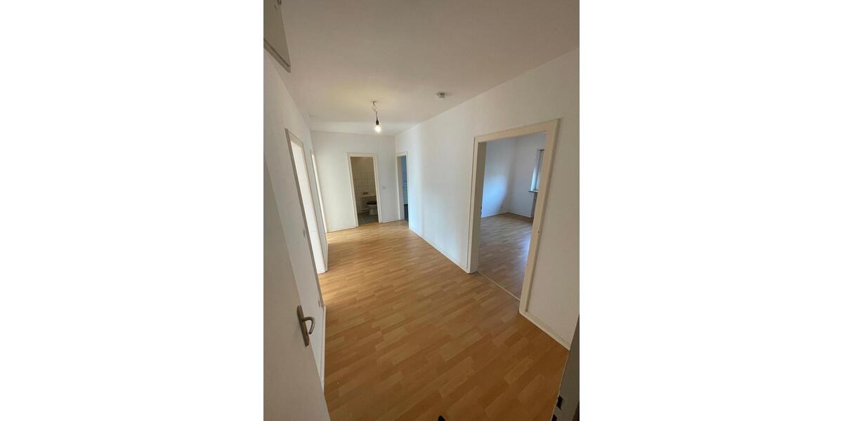 Etagenwohnung Schwalmtal - 3 Zimmer, 73 m&sup2;, 660&euro; | Angebot:24935033