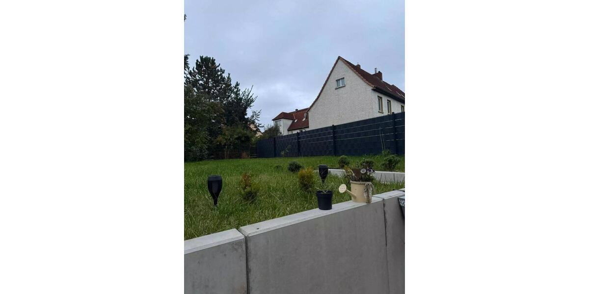 Doppelhaushälfte in der Gartenstadt Leuna (Haus mit Garten) 5 zimmer