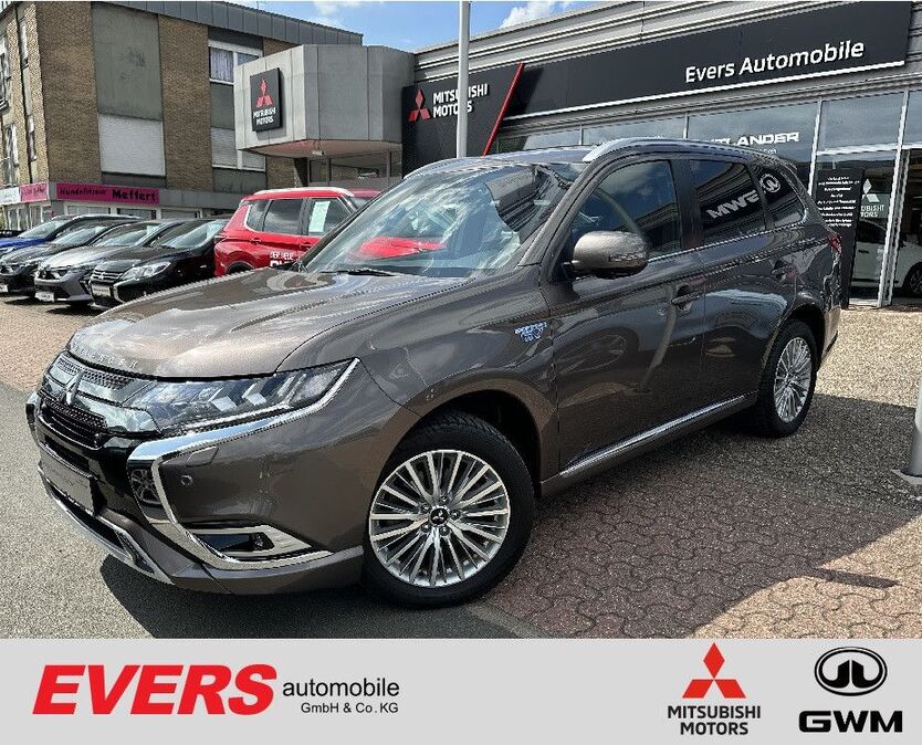 Mitsubishi Plug-in Hybrid Outlander 26.800 km 26.950 € Bocholt 46397
