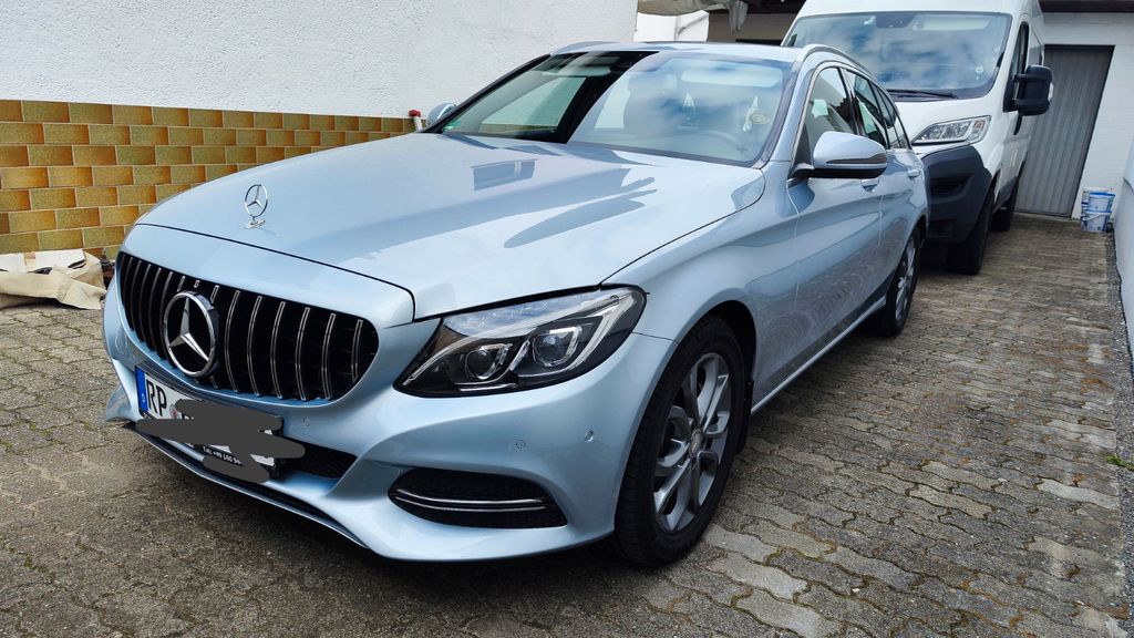 Mercedes-Benz 220 115.000 km 19.200 &euro; Otterstadt 67166