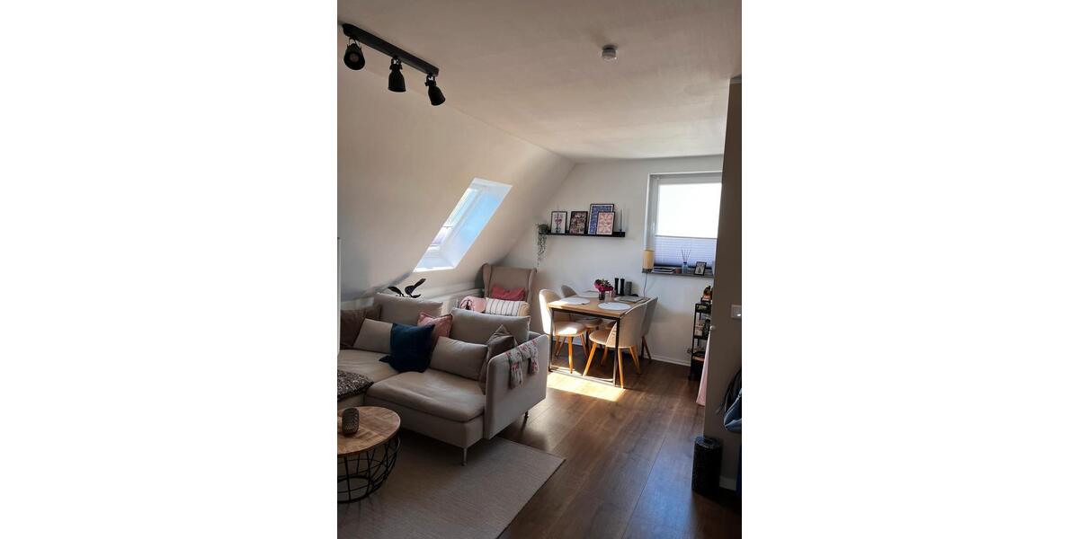 Dachgeschoßwohnung Flensburg Falkenberg - 2 Zimmer, 38 m&sup2;, 510&euro; | Angebot:26412541