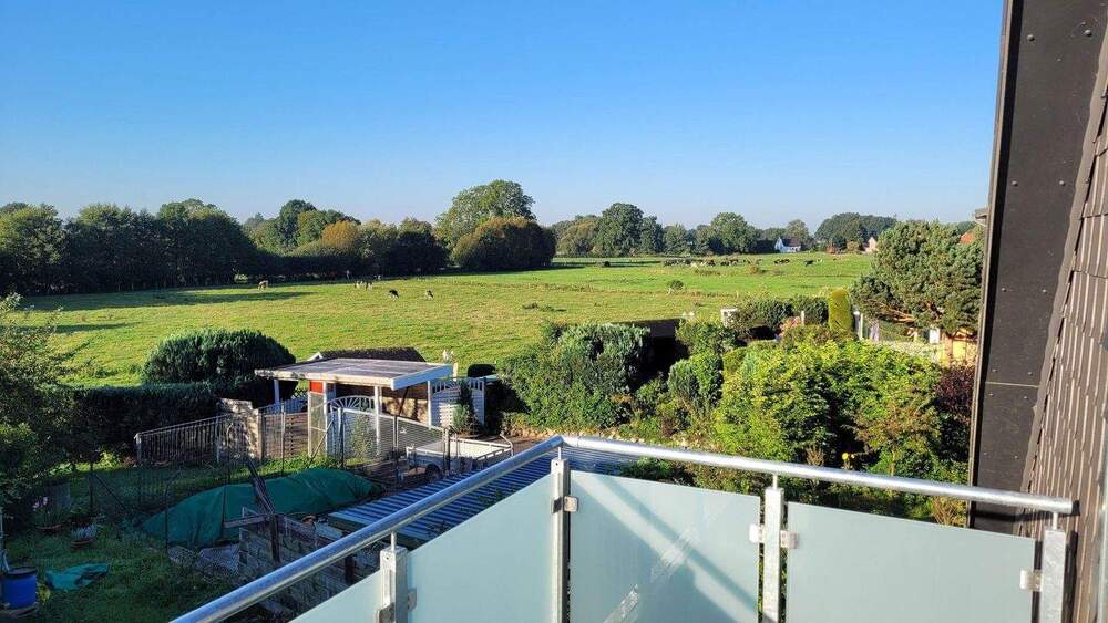 3 Zimmer Dachgeschoß Wohnung mit Balkon in 23715 Hutzfeld von privat - vollständig modernisiert ! 3 zimmer